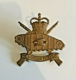 Vintage Windsor Canadian Regiment Military Cap Badge