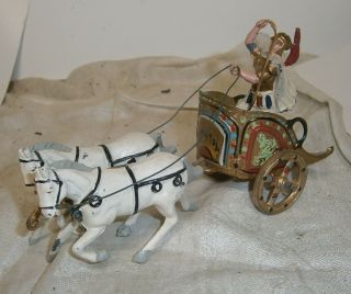 Vintage J.  Hill & Co.  Roman Horses Chariot With Gladiator Lead Soldier Toy Rare