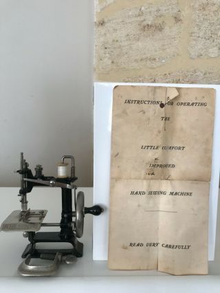 Magnificent Antique Toy Sewing Machine Little Confort Improved U.  S.  A 1900s