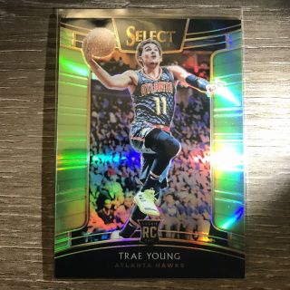 2018 - 19 Select Trae Young Concourse Neon Green Prizm /75 Hawks
