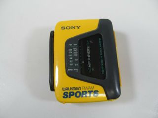 Vintage Sony Walkman Sports Fm Am Radio Cassette Player Wm - Bf59