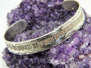 Vintage Navajo or Hopi Sterling Silver Cuff Bracelet 2