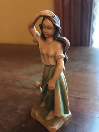 Vintage ANRI Italy Girl With Goose Wood Carving Figurine 5” 2
