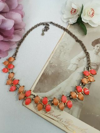 Pretty Vintage 1960s Goldtone & Orange Thermoset Necklace
