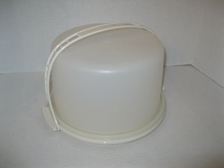 Tupperware Vintage 10 " Round Cake Taker W/ Handle White