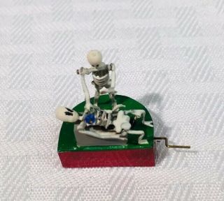 Miniature Dollhouse Artisan Mechanical Automaton Toy Skeleton Xylophone St Leger