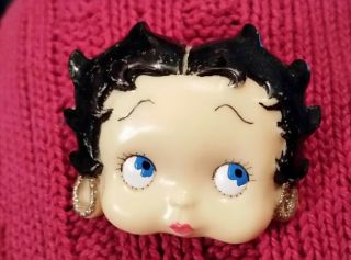 Vintage Betty Boop Brooch Pin Molded Hard Plastic Unmarked 1.  75 " W X 1.  25 " T