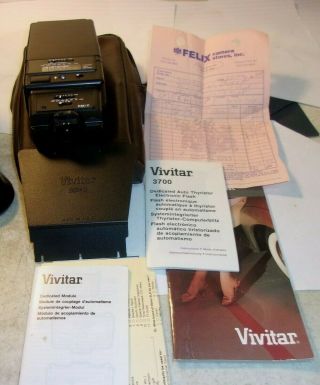 Vintage Vivitar Auto Thyristor 3700 Electronic Flash In Case With Instructions