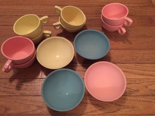 8 Vintage Prolon Ware Melamine Coffe Cups - 4 Boontonware Berry Bowls