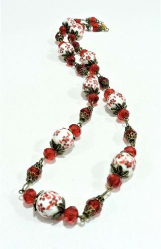 Vintage White W/ Red Flowers Porcelain & Faceted Glass Bead Necklace No19143