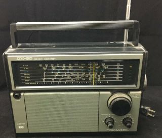 Vintage Realistic Dx - 60 Shortwave Radio Cb Am Fm Tabletop Portable Receiver