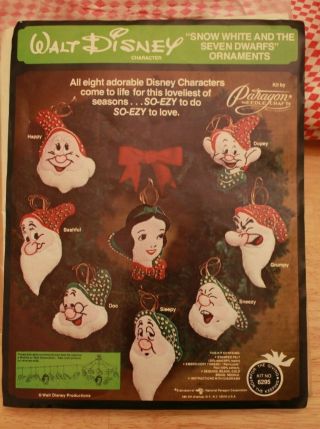 Vintage Snow White Seven Dwarfs Walt Disney Paragon Needle Craft Ornament Kit