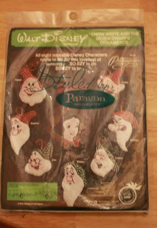 Vintage Snow White Seven Dwarfs Walt Disney Paragon Needle Craft Ornament Kit 2