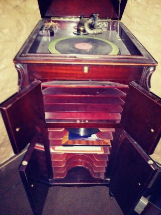 Victrola - Antique 1904 Victor Victrola Talking Machine Record Player