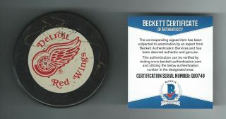 Steve Yzerman Signed Detroit Red Wings Early 1990 