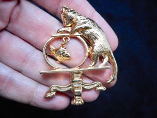 Authentic Vintage - Gold Tone Cat W/fishing Bowl Brooch/pin