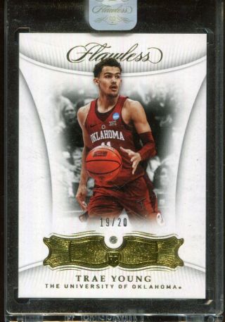 2018/19 Panini Flawless College Trae Young Diamond Encased Base Card Rc D 19/20