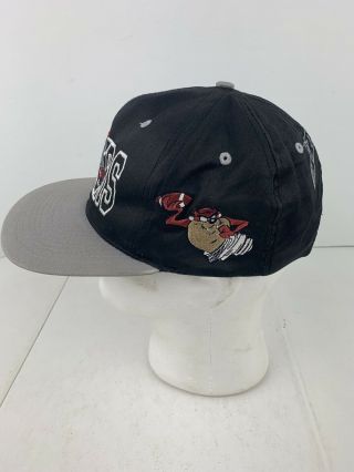 LOS ANGELES RAIDERS Vintage 1990’s TAZ Looney Tunes Snapback Hat Cap Oakland NFL 2