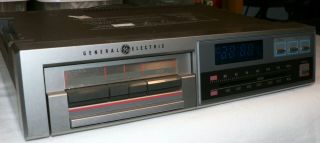 Vintage Ge 7 - 4265a Under - Cabinet Cassette Tape Player Am - Fm Clock Radio.