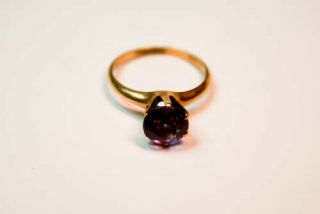 Vintage Estate Solid 10kt Gold Amethyst 1.  5 Ct Gemstone Ring