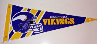 Minnesota Vikings Attachable Helmet Pennant With Suction Cups