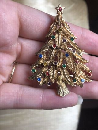 Vtg Signed Jj Christmas Tree Rhinestone Gold Brooch Pin Holiday