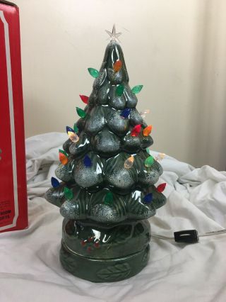 Vtg Lighted Ceramic Christmas Tree 11” Tall 34 Lights Light Bulb Inside.