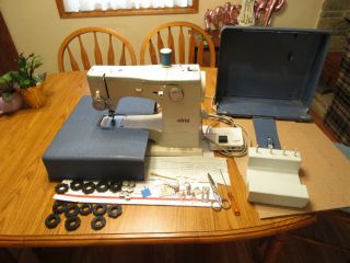 ELNA SU sewing machine accessories feet 13 cams blue case 3