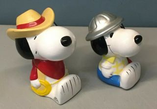 2 Vtg 80s SNOOPY Peanuts Pottery Coin Bank CONSTRUCTION WORKER & COWBOY 2
