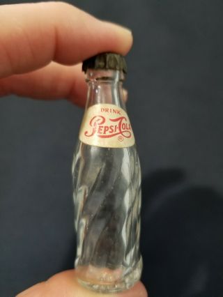 Vtg Pepsi Cola Glass Bottle Metal Cap Merry Mfg Co Mini 2.  5 " Collect Advertising
