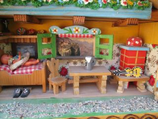 Vintage German / Swiss 3D Wooden Shadow Box Picture Diorama Chalet Wall Hanging 2