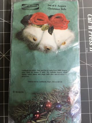 Angora Christmas Bells Vintage Knitting Kit Lee Wards Set of 3 So Soft 2