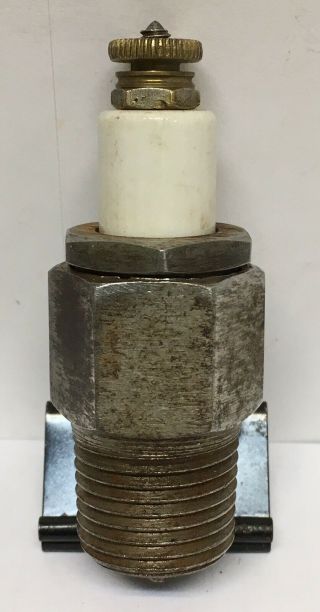 VERY RARE Vintage UNITED FORD OWNERS Spark Plug 1/2” Thread Model T 2