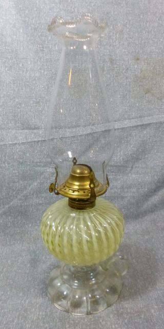 Antique Sheldon Swirl Vaseline Opalescent Finger Lamp With Socony Type 1 Burner