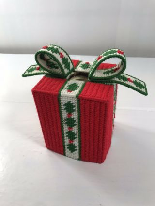Vintage Knit Tissue Cube Box Holder Cover Holiday Christmas Present Bow Red