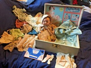 Rare Effanbee Dy - Dee Baby Doll With Trunk And Clothes Accessories