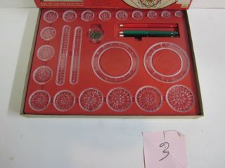 Spirograph No.  401 drawing toy Set with 3 pens Vintage 1967 Kenner 3