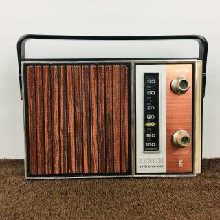 Vintage Zenith All Transistor Radio Portable Model R39y