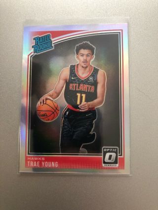 2018 - 19 Donruss Optic Trae Young Rc Silver Holo Prizm Hawks Rated Rookie