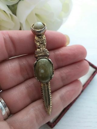 Vintage Jewellery - Scots Miracle Dirk Dagger Pin Brooch With Green Agate Stones.