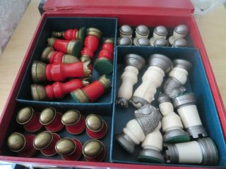 Vintage Crusader Plastic Chessmen Set & Box All Chess Men Complete