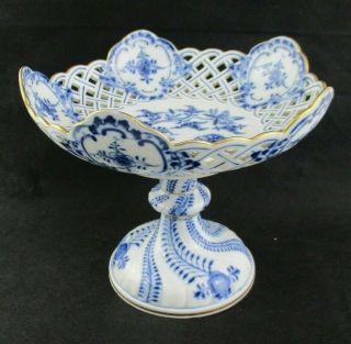 Antique Meissen Porcelain Reticulated Footed Compote In Blue Onion Pattern