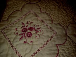 Set of 2 Vintage Standard Pillow Shams Quilted and Embroidered Magenta/Ivory 3