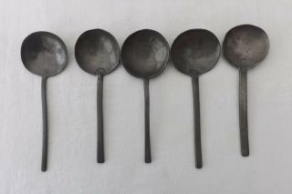 Five Antique Pewter Spoons 17th Century Or Earlier,  One Marked 336grammes