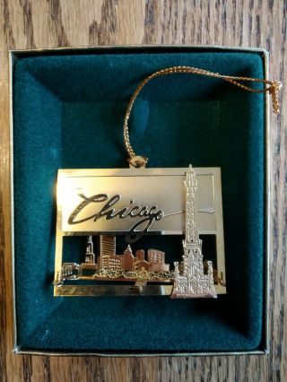 Vintage Marshall Field ' s Chicago Skyline Gold Plated Christmas Ornament 2
