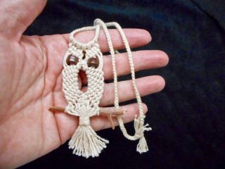 Authentic Vintage Tan Macrame Owl On A Stick Pendant/necklace