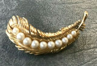 Vintage Crown Trifari Feather Leaf With Faux Pearls Brooch Pin