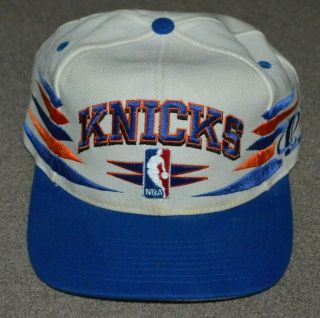 Vtg York Knicks Diamond Logo Athletic Snapback Hat Cap