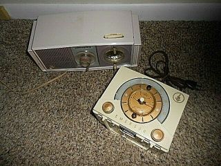 Vintage Motorola Am Clock Radios Model C4c - 2 Emerson Clock Radio 724 White Parts
