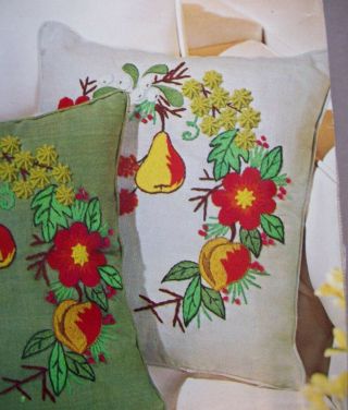 Festive Wreath Flowers Fruit Linen & Wool Crewel Embroidery Pillow Kit Vtg 70 